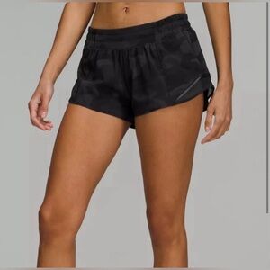 Lululemon Hotty Hot 2.5” Black Camo Shorts